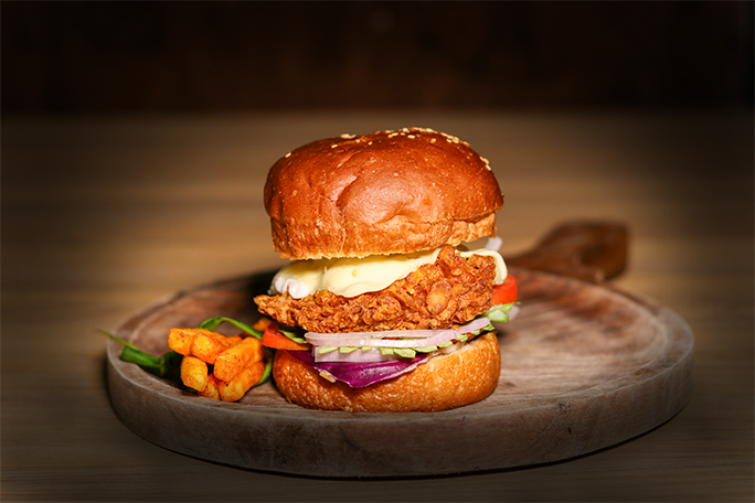 chicken classic crispy burger by Khatea Cafe